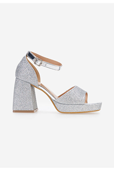 B T Shoes Stribrné dámské elegantní sandály Roda