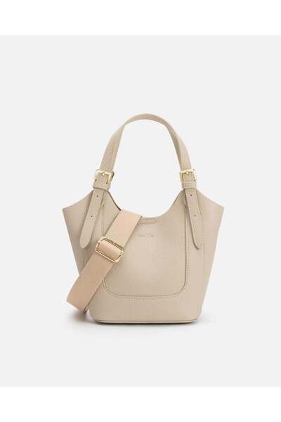 ELVVI&CO Women's bags with a modern design in beige color