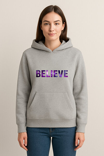 MODA سويت شيرت بقلنسوة مطبوع عليه "Believe" (خيطين)