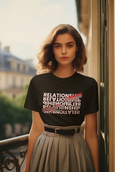 ArtYus تي شيرت نسائي/للفتيات برقبة دائرية وأكمام قصيرة مطبوع عليه "العلاقة بين الفتيات"