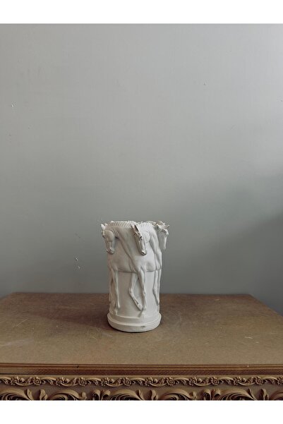 LAMAZİF At Figürlü Dekoratif Vazo – 30x22 cm Polyester Heykel Formunda Çiçeklik