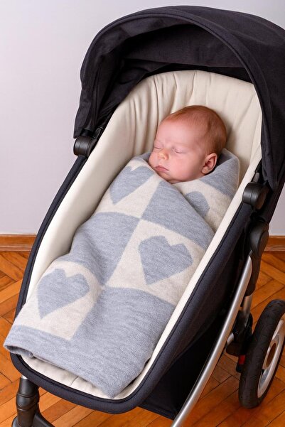 Sebir Moda بطانية أطفال محبوكة بنمط قلب مقاس 90x90 سم