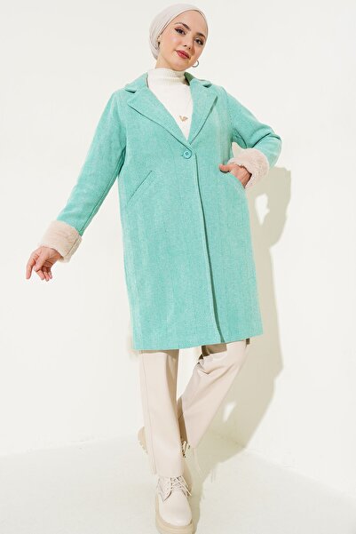 Hiccup Palton din lână cu mâneci cu pene și spic de hering BDART