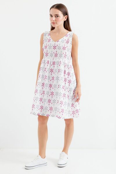 Hiccup Mini rochie BDART cu decolteu în V cu broderie florală