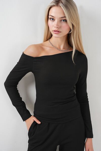 Hiccup BDART Дълъг комплект с текстура, с лодка деколте