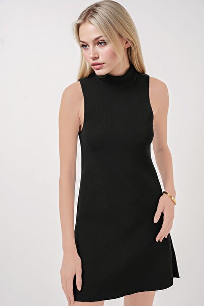 Hiccup BDART Полустоячна яка с ребра Мини рокля от трико