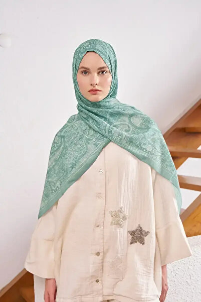 Madame Polo Endless Lena Pattern Shawl - Aqua Green