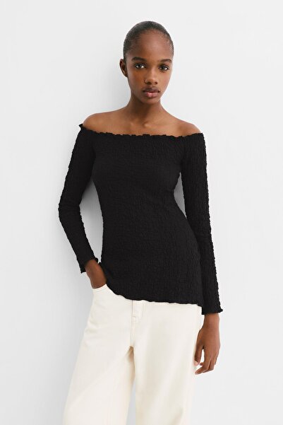 Pull & Bear Kırışık görünümlü açık omuzlu top