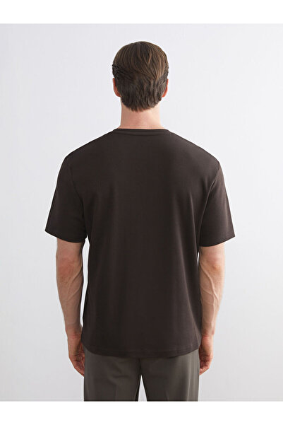 LC Waikiki Λαμπερές επιλογές από το Shining Store | Ανδρικό μπλουζάκι με κοντό μανίκι με λαιμόκοψη