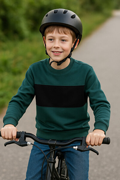 batu tekstil Children's Crew Neck Color Block Sweatshirt – Green & Black