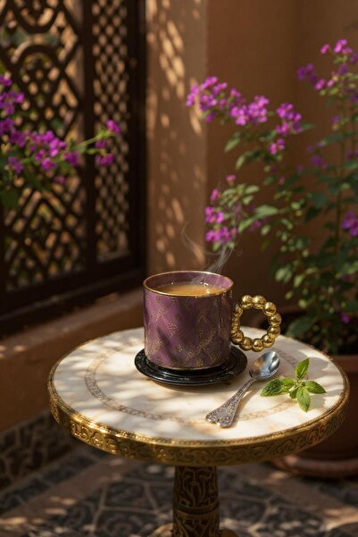 LAVİNYACONCEPT كوب بورسلين - بمقبض ذهبي ونقش - 300 مل