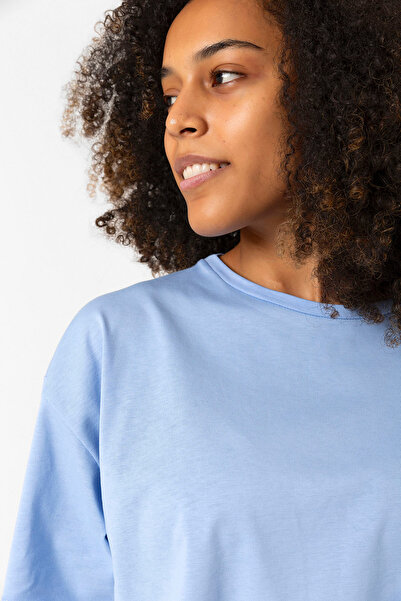 Tshirthane Blackpink Jump Basic Logo Baby Blue Women's Crop Tshirt