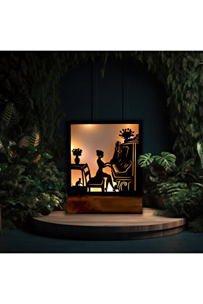 Lucenda Işıklı Kişiselleştirilmiş Dekoratif Piyano Çalan Kız Gece Lambası