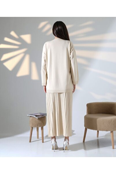 Molly Nelly Women's Long Pleated Skirt Blouse Casual Knitwear Set