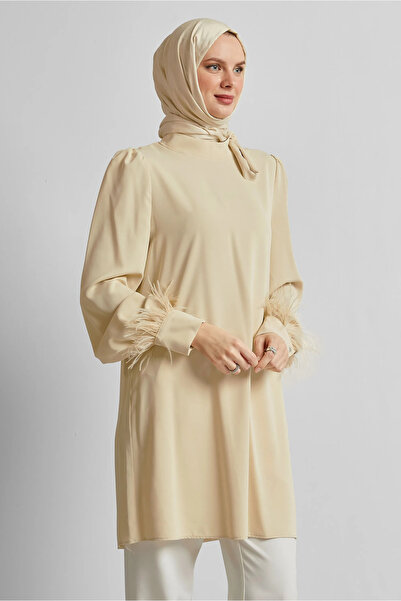 Alvina Туника с детайли от пера по ръкавите