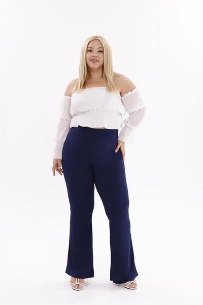 Siyezen Plus Size Flared Crepe Fabric Trousers