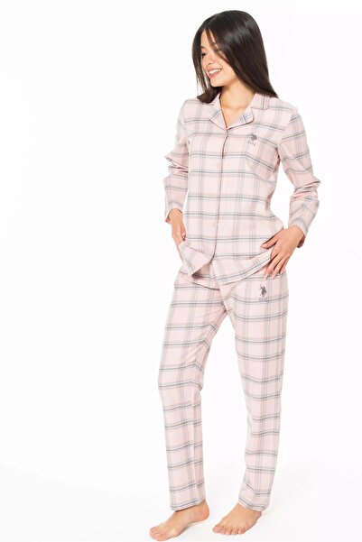 U.S. Polo Assn. طقم بيجامة نسائية بياقة قميص، أكمام طويلة، أزرار أمامية، نقشة مربعة، وردي