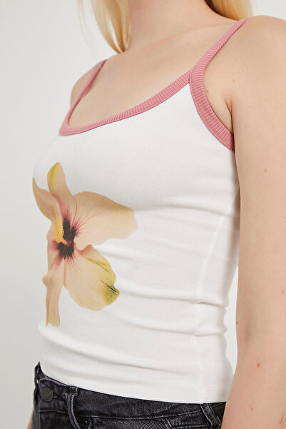 Arma Life Women's Thin Strap Printed Low-Cut White Crop Tank Top