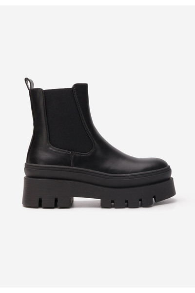 B T Shoes Černé dámské chelsea boty Solia