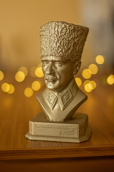 Decostonebiga ATATÜRK KALPAKLI BÜST