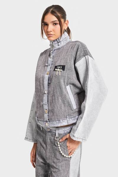 its basic Women's Gray Color Fabric and Denim Piece Detailed Accessory Detailed Loose Fit Special Design Denim Jacket