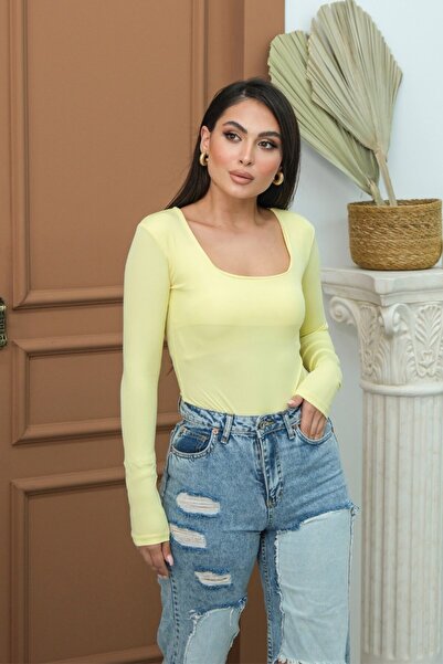 spirituel Women's Body Long Sleeve Square Neck Slim Fit Blouse with Snap Buttons at the Bottom