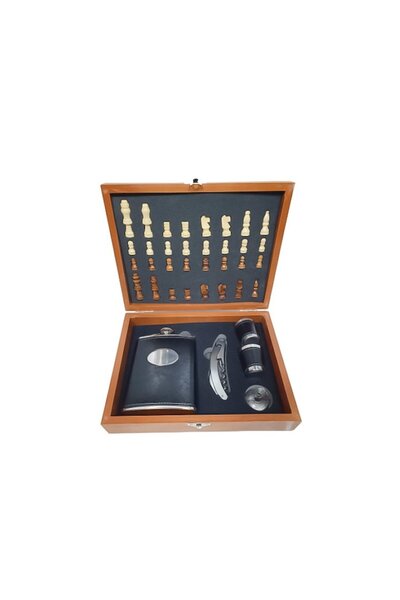 Doty Set elegant chessboard with flask and accessories