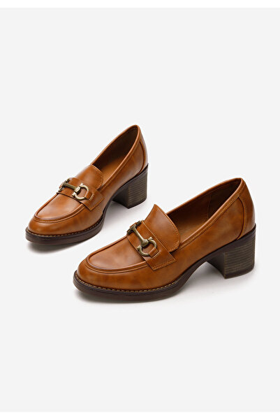 B T Shoes Camelové mokasíny na opätku Darna