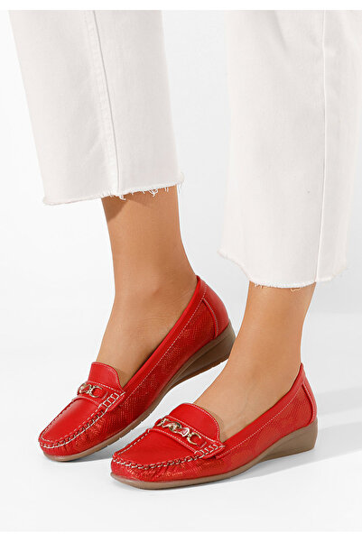 B T Shoes Červené dámské mokasíny Lerisea