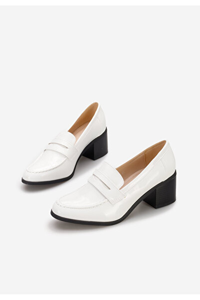 B T Shoes Bílé mokasíny na podpatku Sereya V2