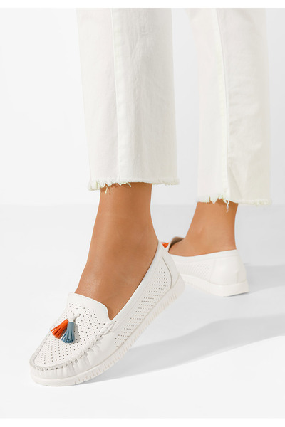 B T Shoes Bílé dámské mokasíny Sonja