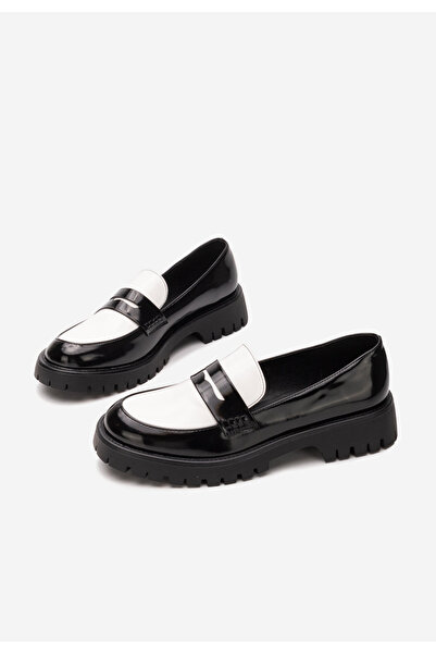 B T Shoes Černé lesklé dámské mokasíny Josefa