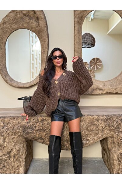 Cistern İstanbul Γυναικεία πλεκτή ζακέτα με λεπτομέρεια με χρυσά κουμπιά