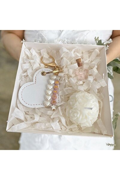 DERİONLİNE Kişiye Özel Hediye Kutusu – İsimli Anahtarlık Charmlı | Kokulu Mum...