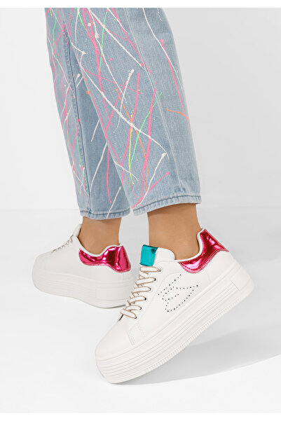 B T Shoes Bílé dámské tenisky na klínku Sellena