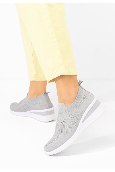 B T Shoes Šedé slip on tenisky Dalucy