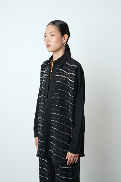 Orfeo Negro Women's Horizontal Stripe Stone Embroidered Solid Color Oversize Shirt