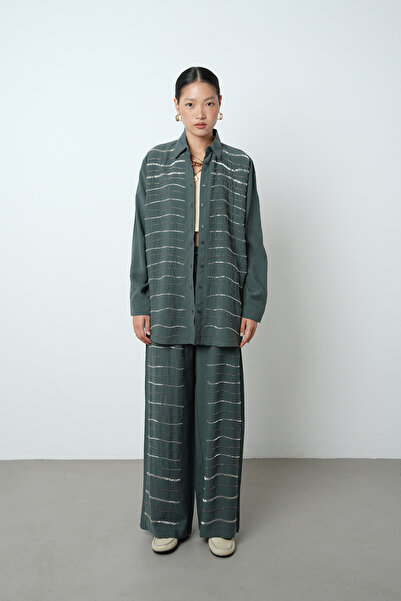 Orfeo Negro Women's Horizontal Stripe Stone Embroidered Solid Color Oversize Shirt