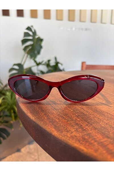 funeyes نظارات شمسية رائعة من نوع Bordo CAt eye ذات زجاج أسود رائجة لعام 2025