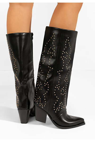 B T Shoes Black boots with a thick heel Arlindia