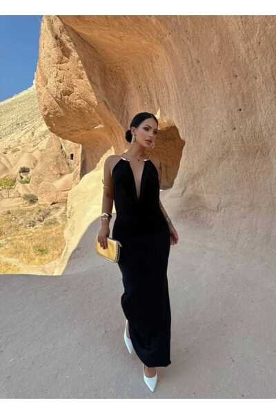 aytenli Μακρύ φόρεμα με λαιμόκοψη σε σχήμα V, ανοιχτή πλάτη, πλαϊνό κορδόνι, πλαϊνό σκίσιμο, επένδυση και αξεσουάρ από χυτό χρυσό Degaje