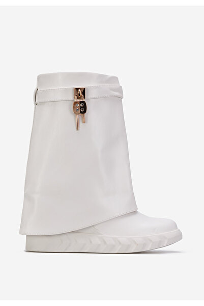 B T Shoes Bílé kozačky na klínku Serena