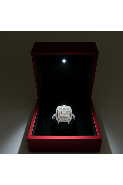 ZEY GÜMÜŞ IŞIKLI KUTUSUNDA GÜMÜŞ BÜYÜK BOY TAŞLI BAGET YÜZÜK
