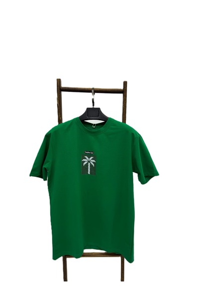 Dantil Line Saudi National Day T-shirt for both genders.