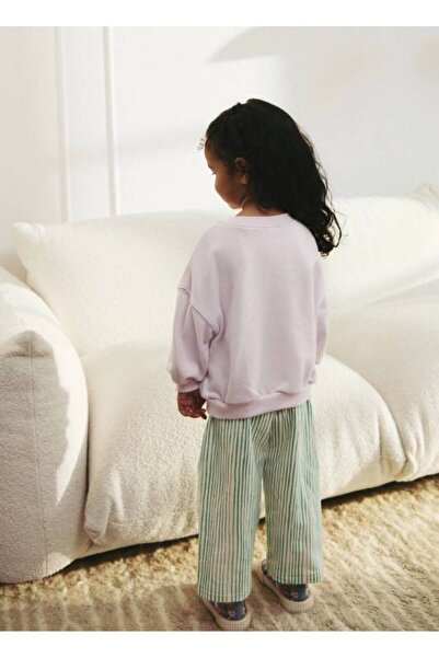 ibeeka Girl's Embossed Applique Print Detailed Sweatshirt Green White Striped Jogger Bottom Top Set