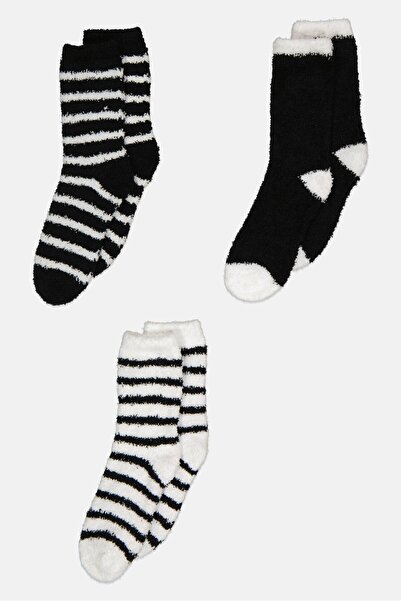 Steve Madden Women 3 Pairs Textured Plush Socks, Multicolor