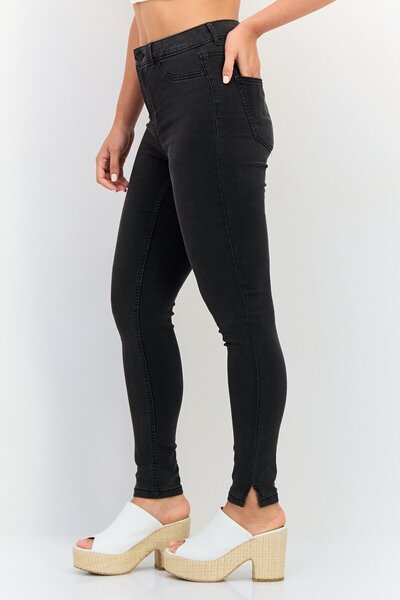 JDY Women Skinny Fit Solid Stretchable Straight Jeans, Black