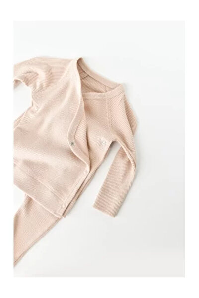 BabyCosy Set 4 pieces: blouse, pants, cap and gloves made from cotton and modal - Blush