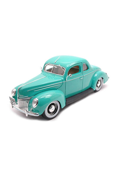 NECO TOYS Maisto 1/18 1939 Model Ford Deluxe - Green
