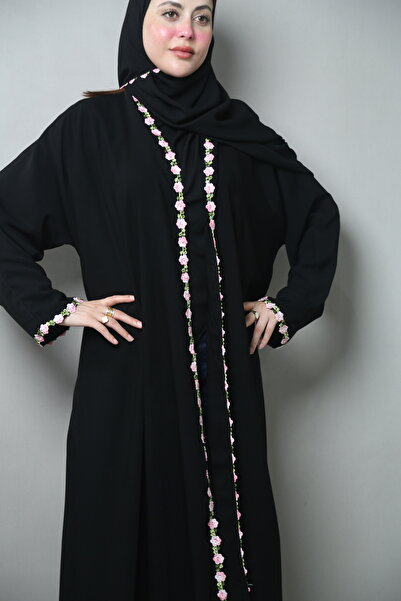 Elegance and beauty عباية قماش كوبراء مع تحديد كلفه امام وخلف وتحت